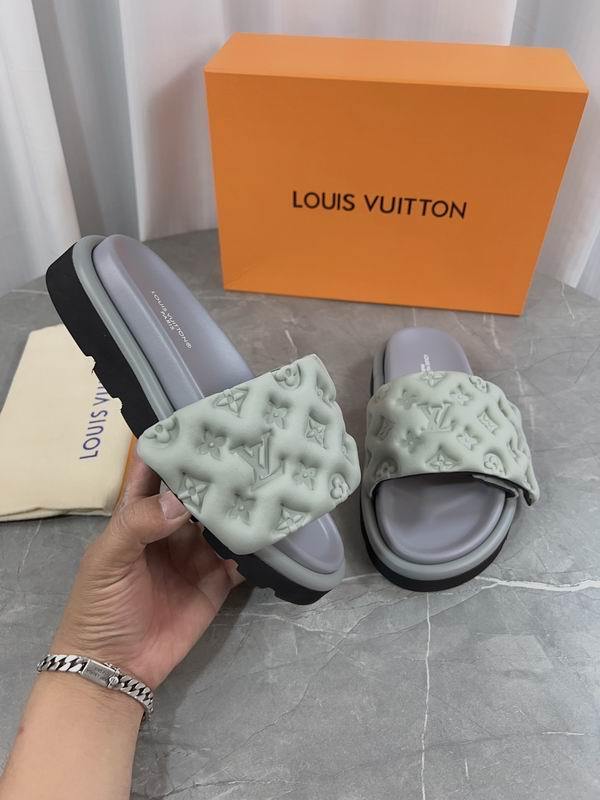 LV Men's Slippers 389